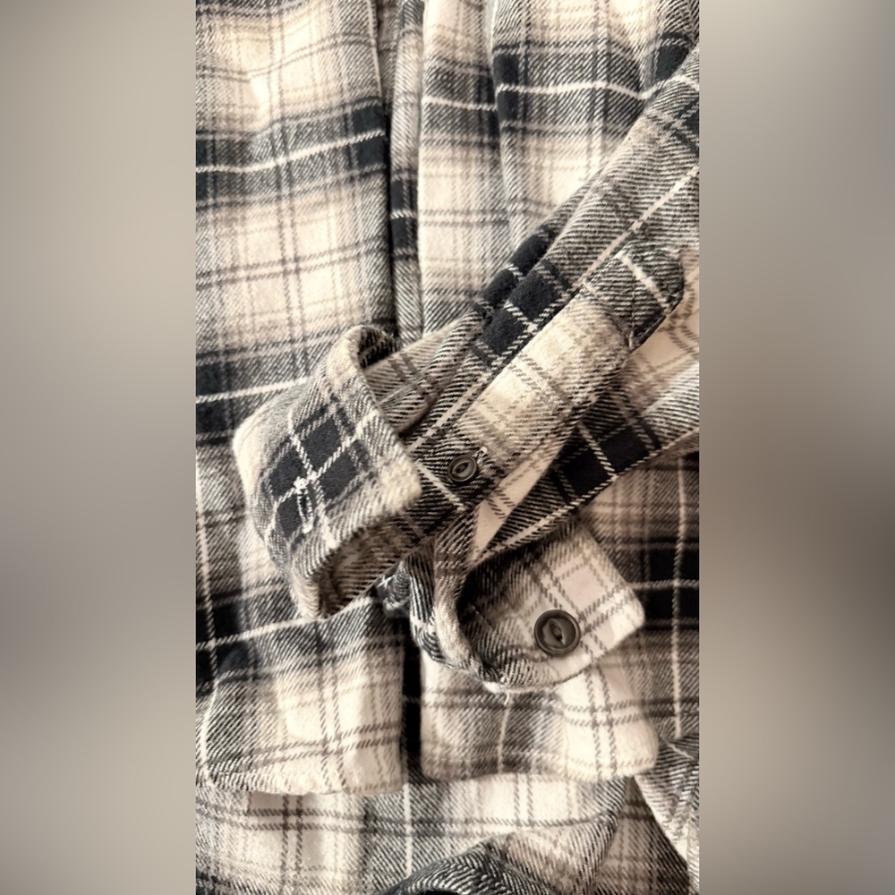Redhead flannel - Picture 4 of 7